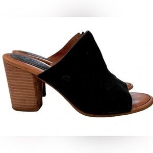 BORN black suede leather healed sandals size 10